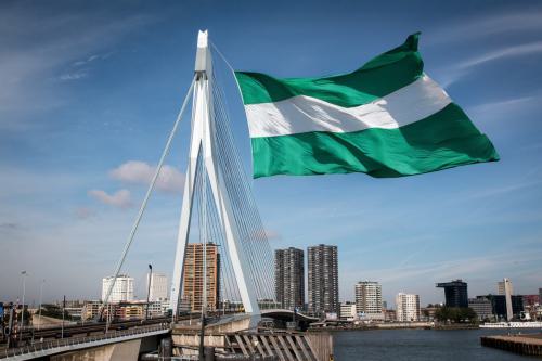 gigantische rotterdamvlag